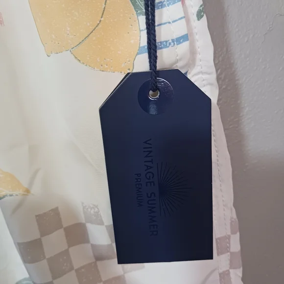 NWT Vintage Summer Swimwear Swim Shorts Fresh Farmers Print Mens Large 17x17 - Picture 2 of 8